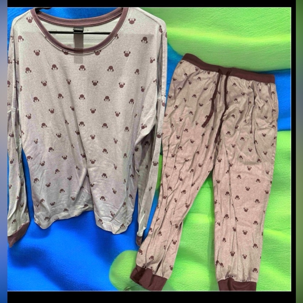 Disney Women's Pajama Set - Cream and Brown LARGE